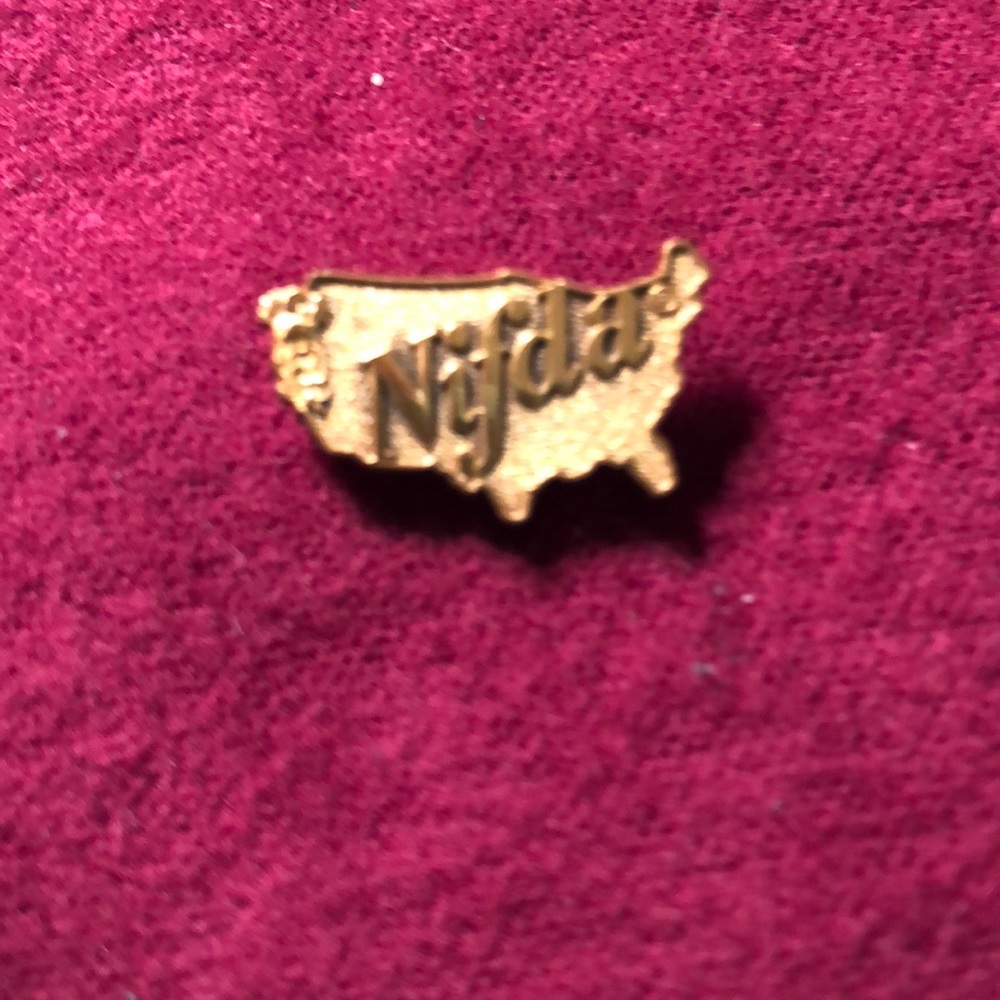 Nifda Pin